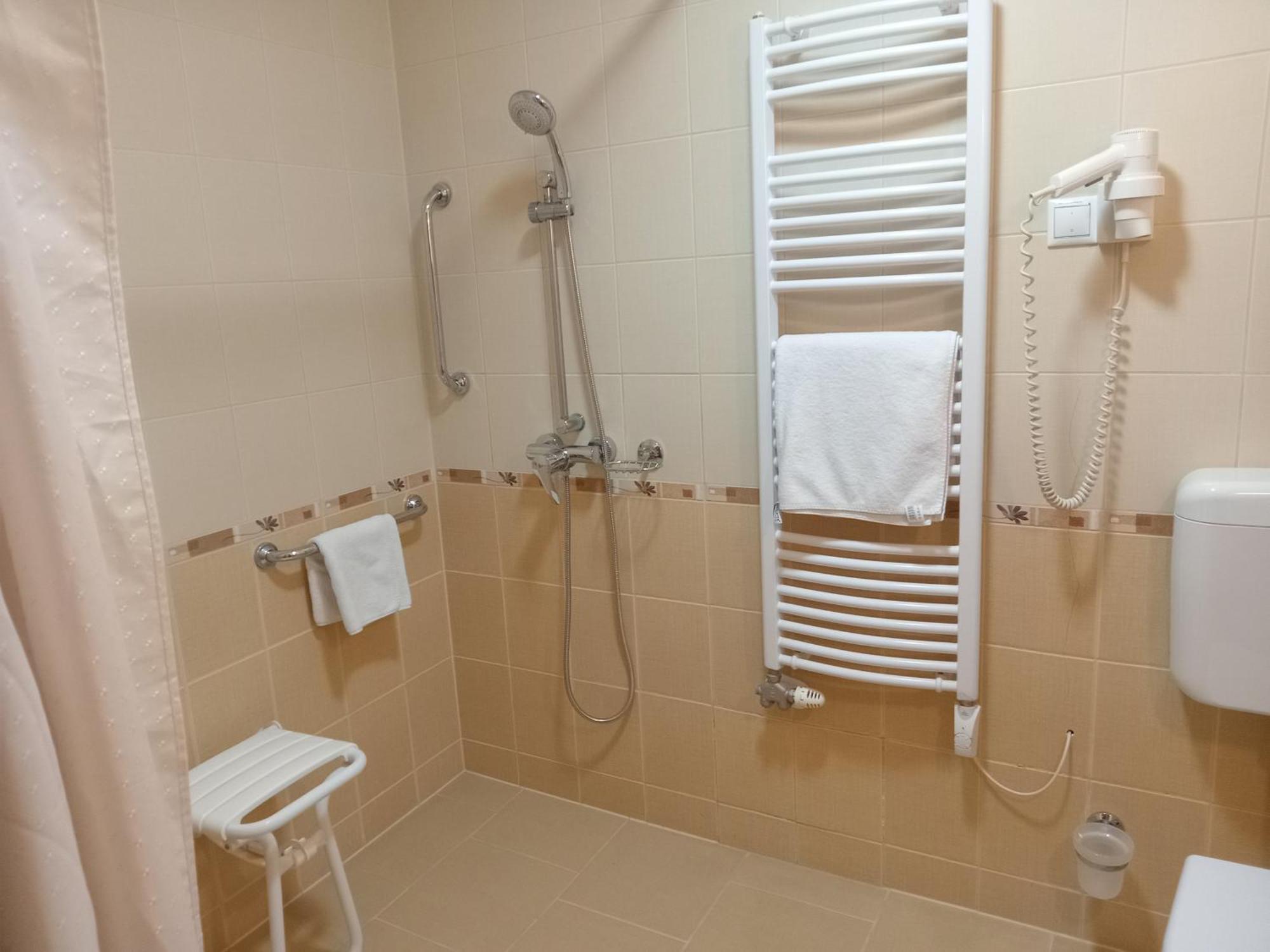 Fonix Wellness Resort Csitár Eksteriør billede